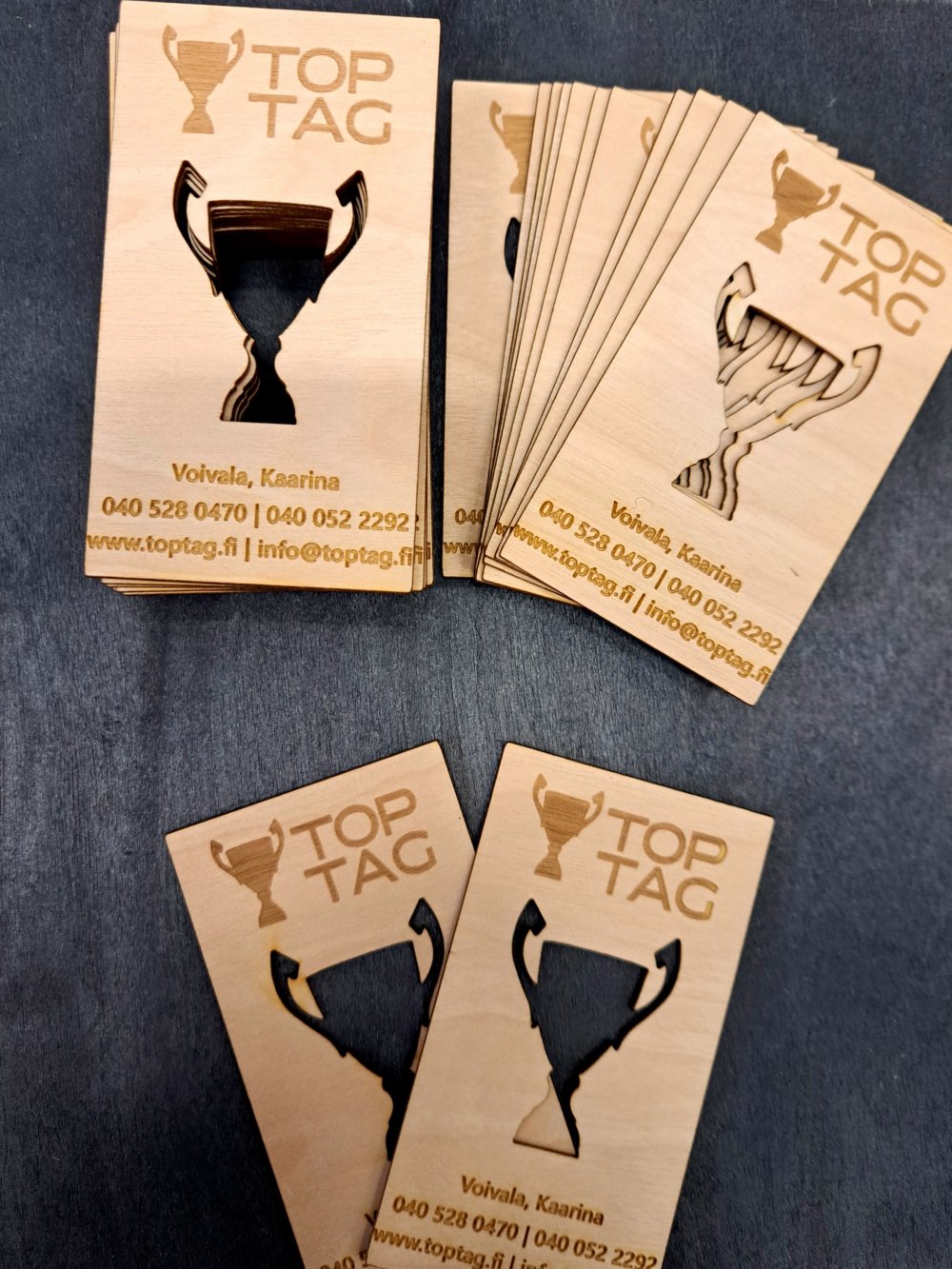 Puiset käyntikortit