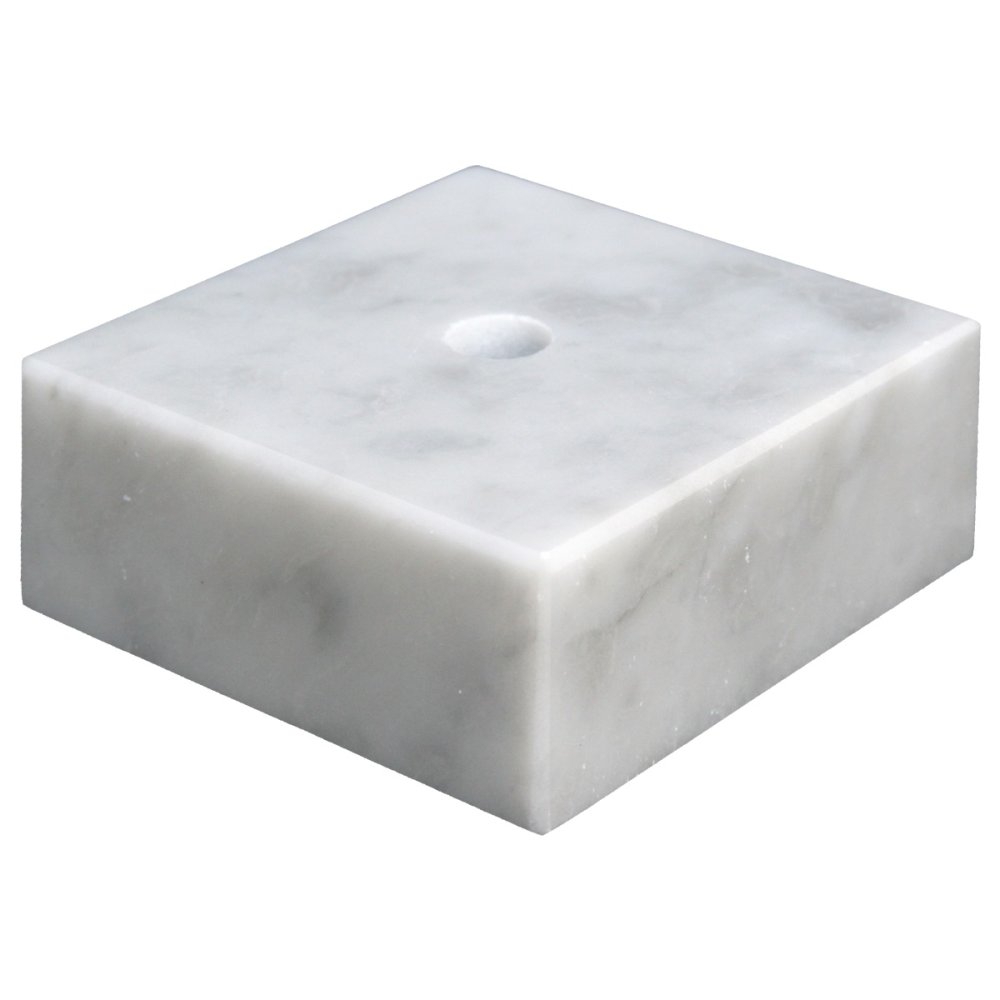 Valkoinen marmorijalusta